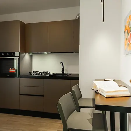 Apartment Erre 19 *