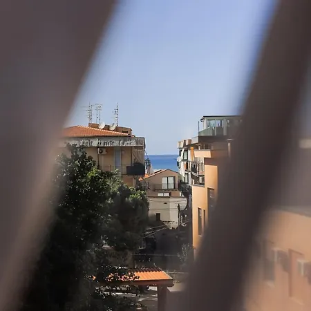 Apartment Erre 19 *